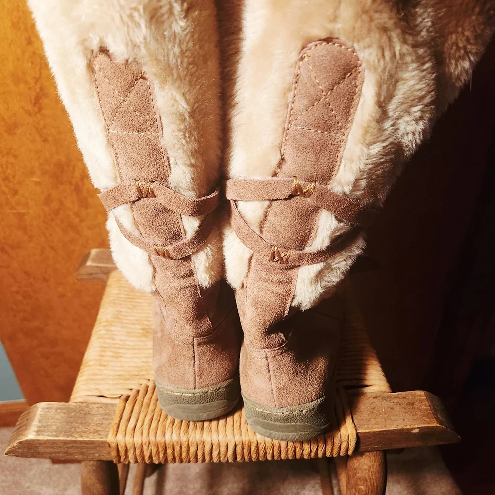 BareTraps Tan Suede Boots with Fur Lining Women's Size 11